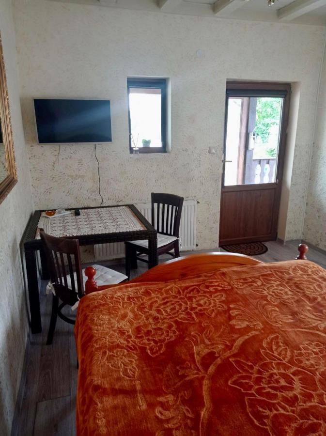 Auberge de jeunesse Gosciniec Zoska à Ostrzyce Extérieur photo